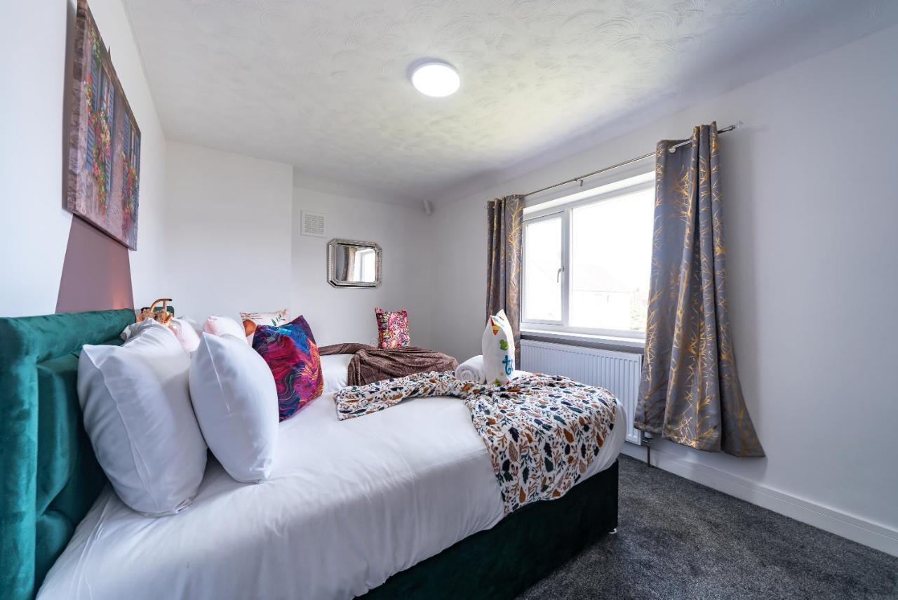 Aseda 4 Bedroom Private Parking, Game Zone -Pool Table, Garden Home Kingston upon Hull Exterior photo